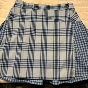 Urban Outfitters Blue Short Plaid Pleated Skirt Size Small